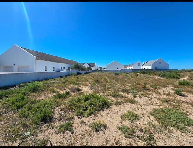 LAND FOR SALE IN GOLDEN MILE